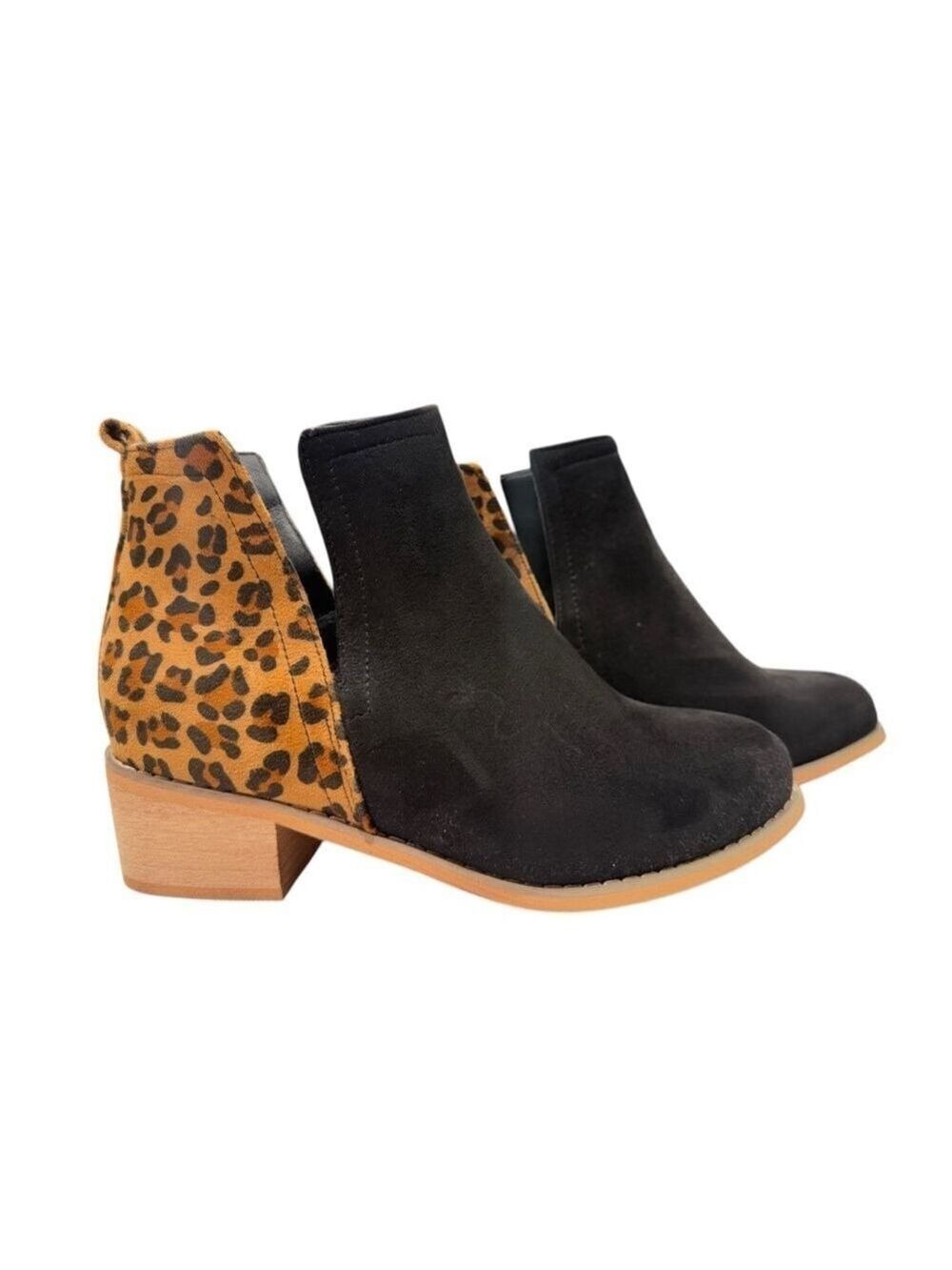 Women's Boutique by Corky’s Boots, Size 6, Black and‎ Brown